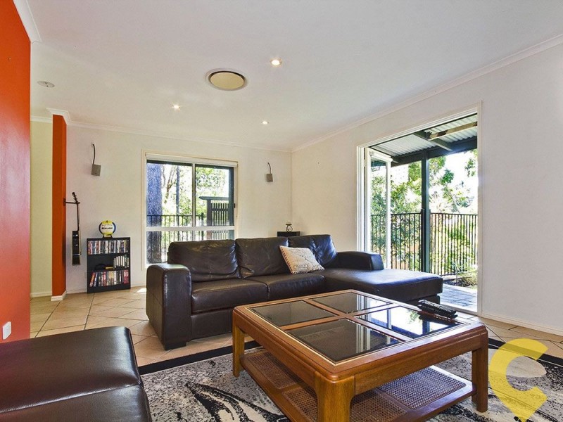 39 Yathong Court, Arana Hills QLD 4054