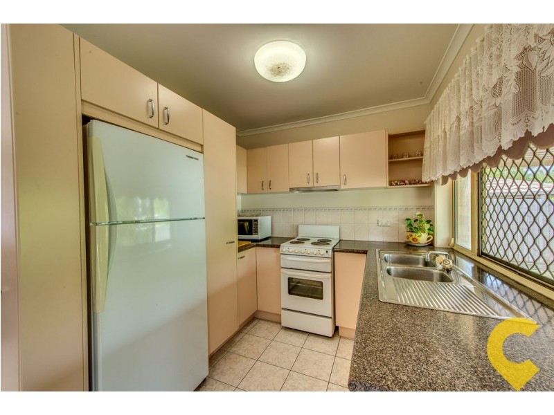 52 Bottlebrush Drive, Regents Park QLD 4118
