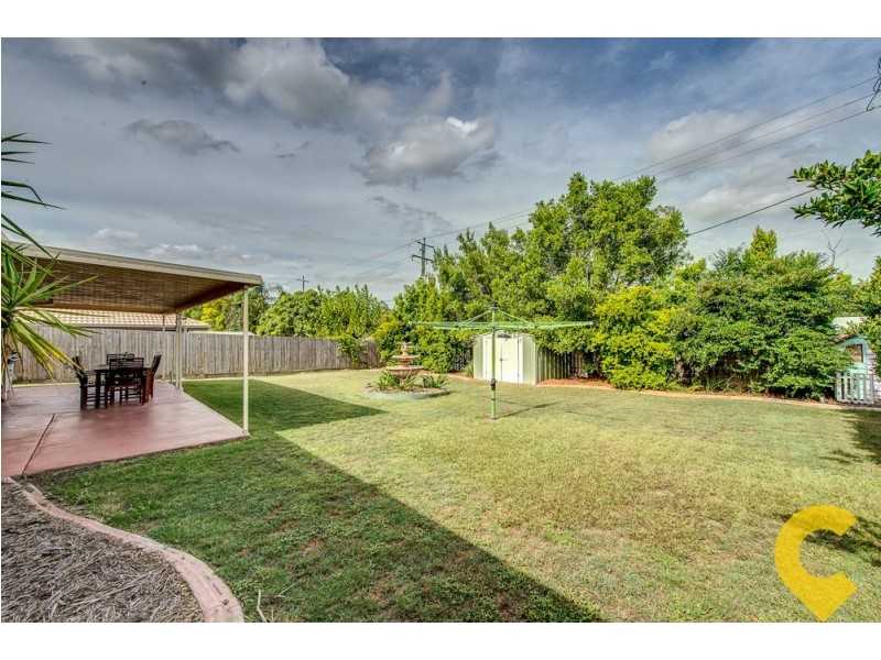 52 Bottlebrush Drive, Regents Park QLD 4118