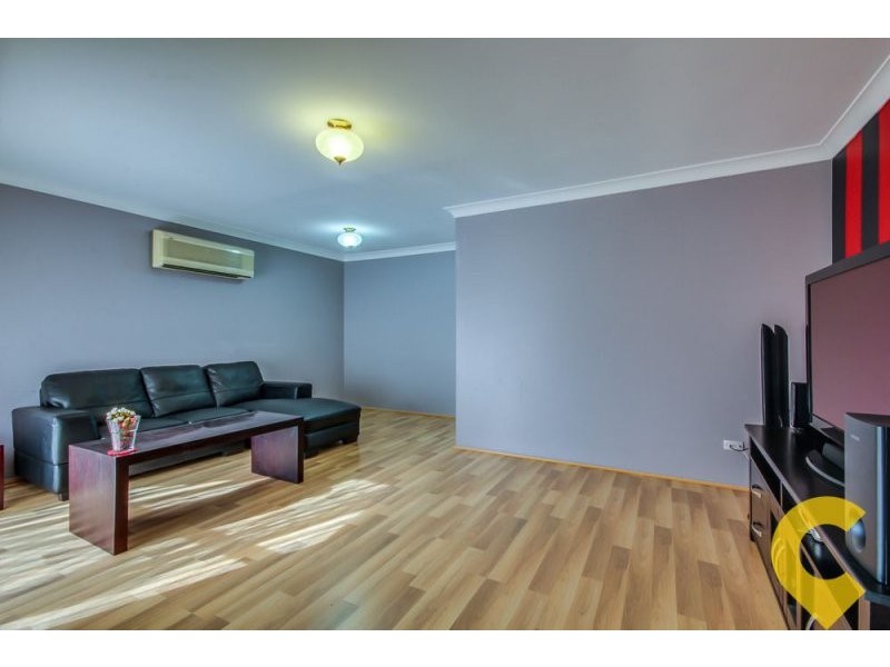11 Warrigal Road, Runcorn QLD 4113
