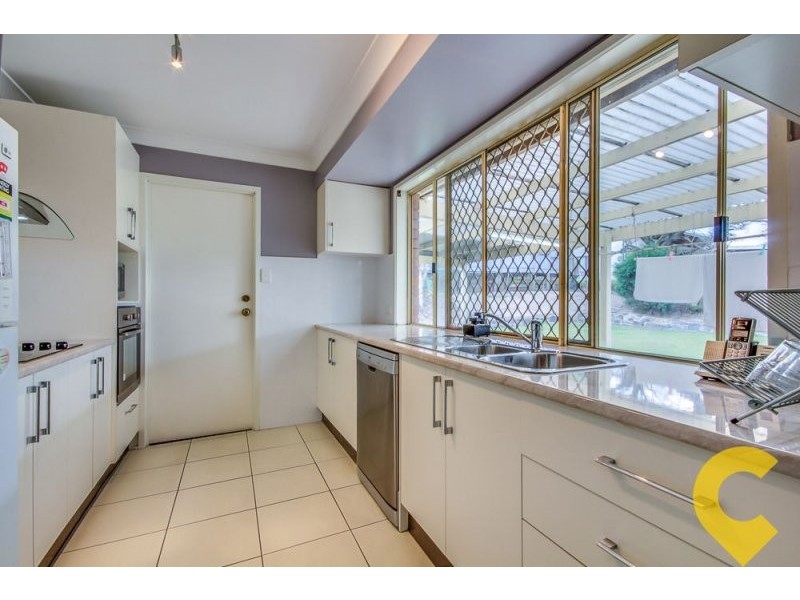 11 Warrigal Road, Runcorn QLD 4113