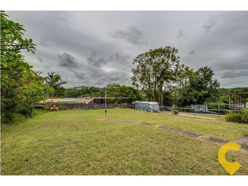 42 Marshall Road, Holland Park West QLD 4121