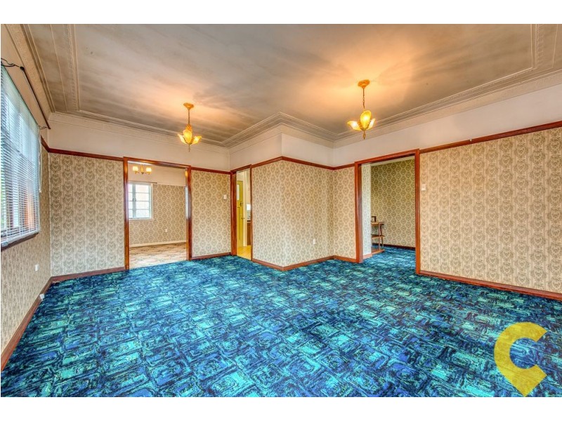 42 Marshall Road, Holland Park West QLD 4121