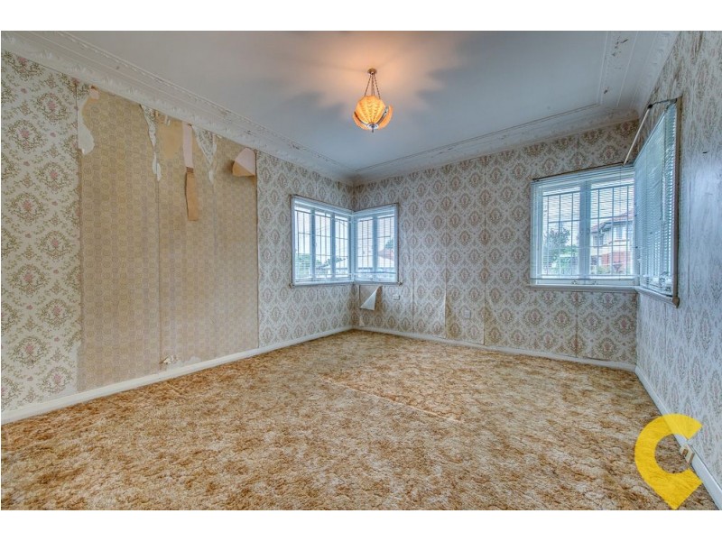 42 Marshall Road, Holland Park West QLD 4121