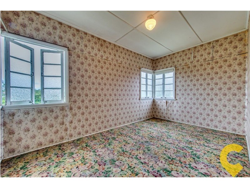 42 Marshall Road, Holland Park West QLD 4121