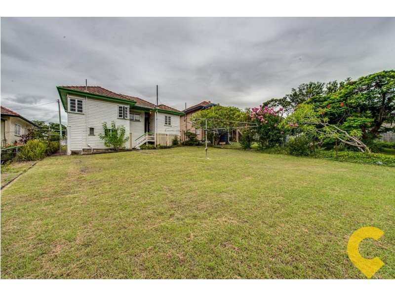 42 Marshall Road, Holland Park West QLD 4121