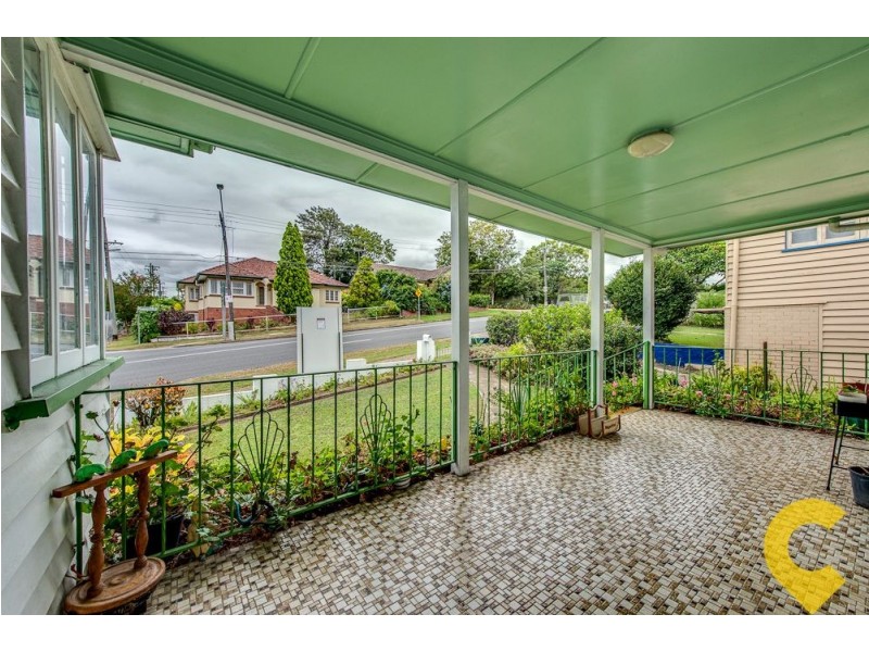 42 Marshall Road, Holland Park West QLD 4121