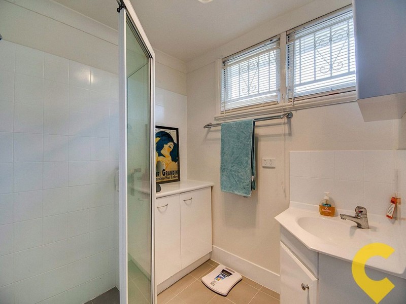 28 Wotton Street, Camp Hill QLD 4152