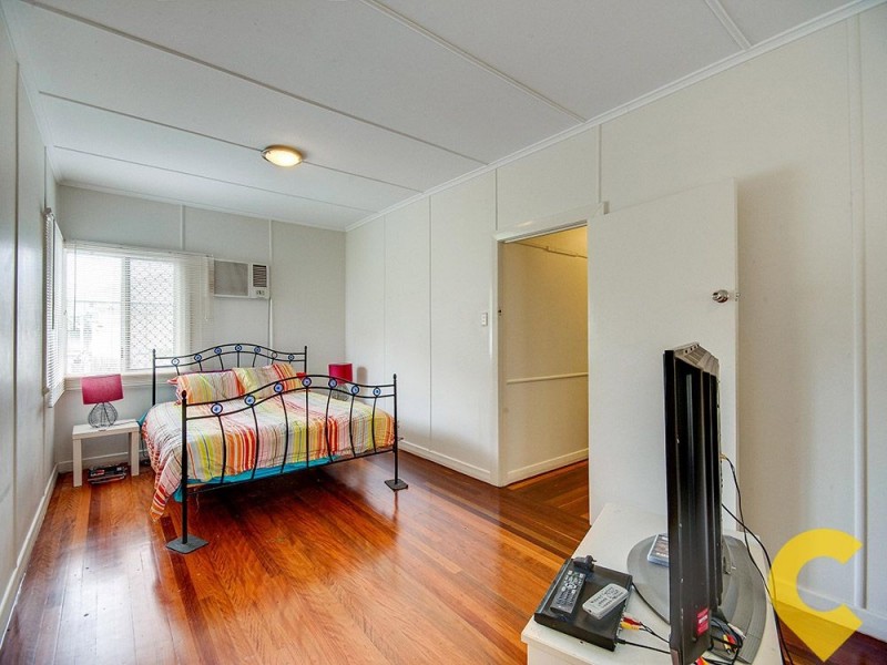 30 Wotton Street, Camp Hill QLD 4152