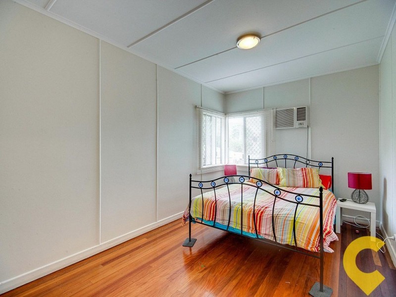 30 Wotton Street, Camp Hill QLD 4152