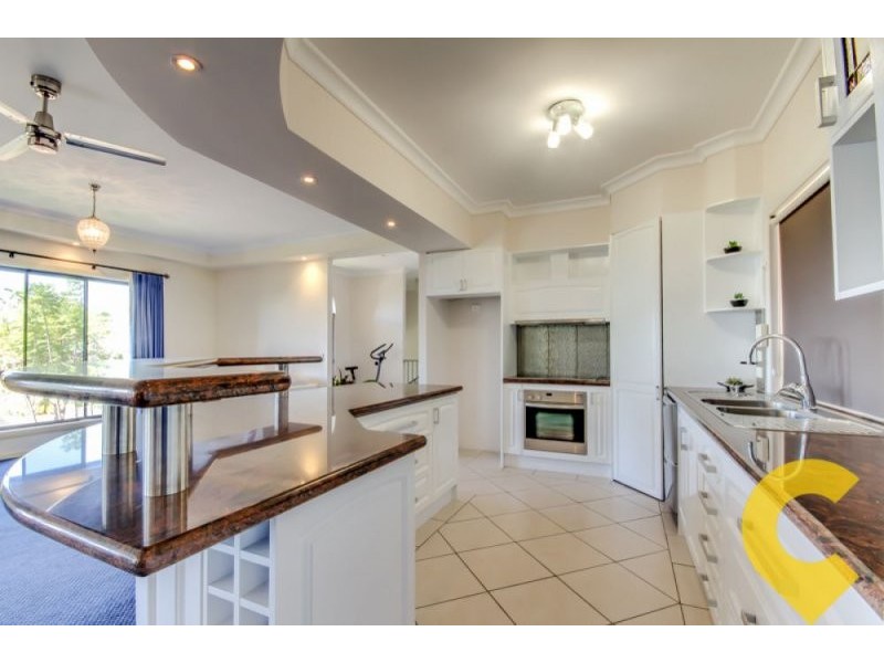 55 Armstrong Way, Highland Park QLD 4211