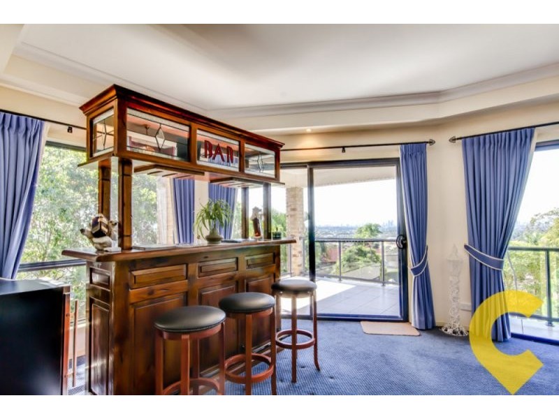 55 Armstrong Way, Highland Park QLD 4211