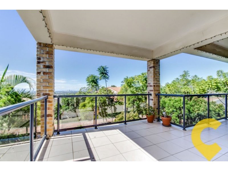 55 Armstrong Way, Highland Park QLD 4211