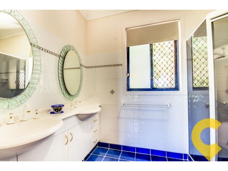 55 Armstrong Way, Highland Park QLD 4211