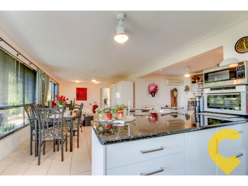 55 Armstrong Way, Highland Park QLD 4211
