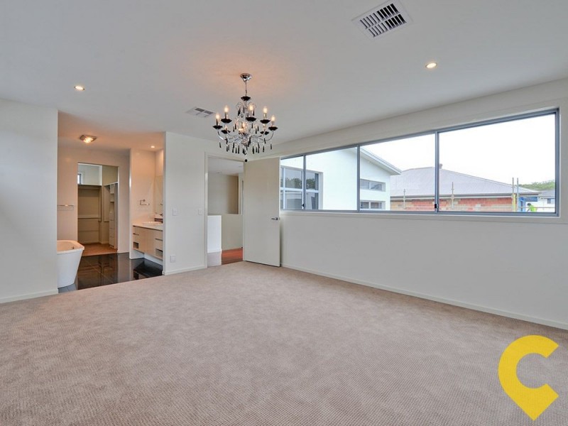 70 Hawthorne Circuit, Stretton QLD 4116