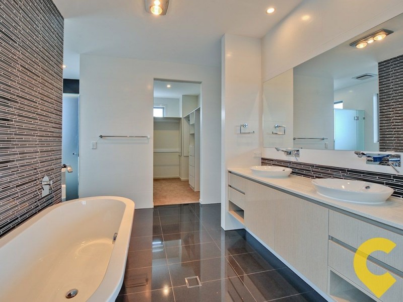 70 Hawthorne Circuit, Stretton QLD 4116