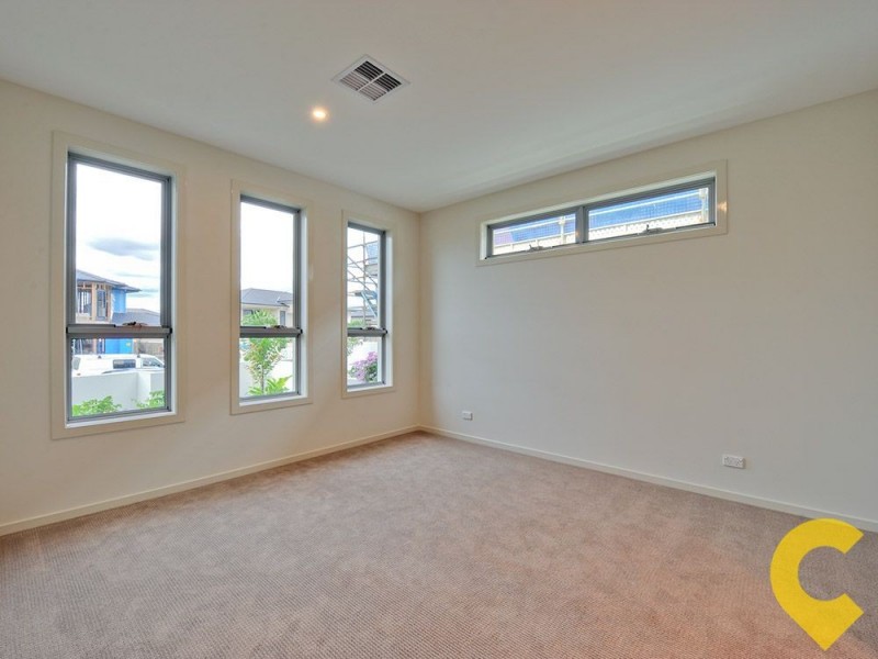 70 Hawthorne Circuit, Stretton QLD 4116