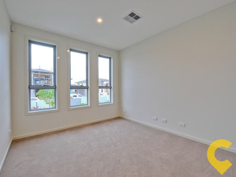 70 Hawthorne Circuit, Stretton QLD 4116