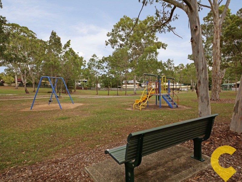 15 Pymble Ave, Petrie QLD 4502