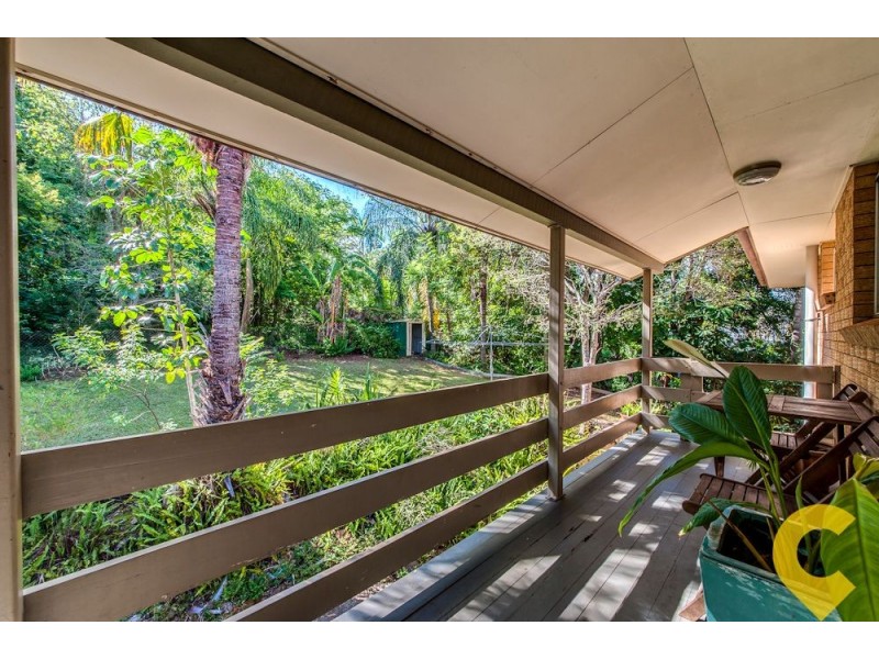 27 Kinloch Road, Daisy Hill QLD 4127