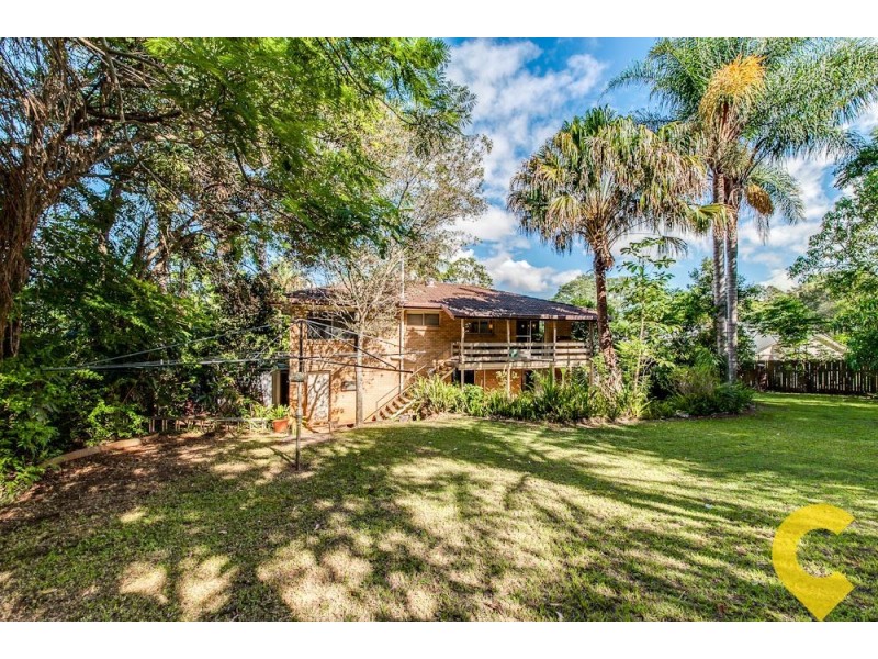 27 Kinloch Road, Daisy Hill QLD 4127