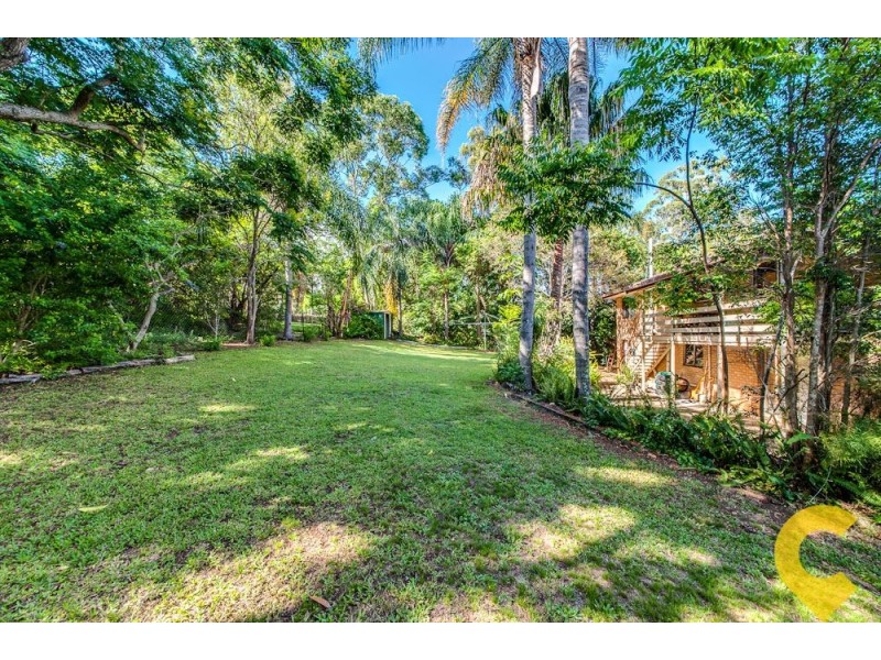 27 Kinloch Road, Daisy Hill QLD 4127