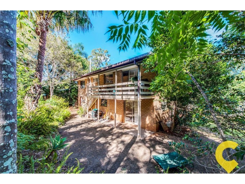 27 Kinloch Road, Daisy Hill QLD 4127