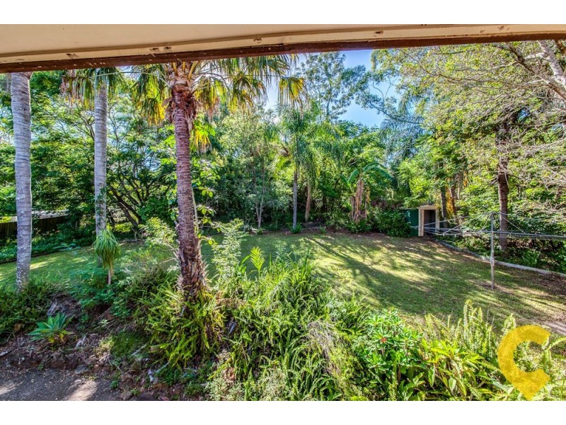 27 Kinloch Road, Daisy Hill QLD 4127