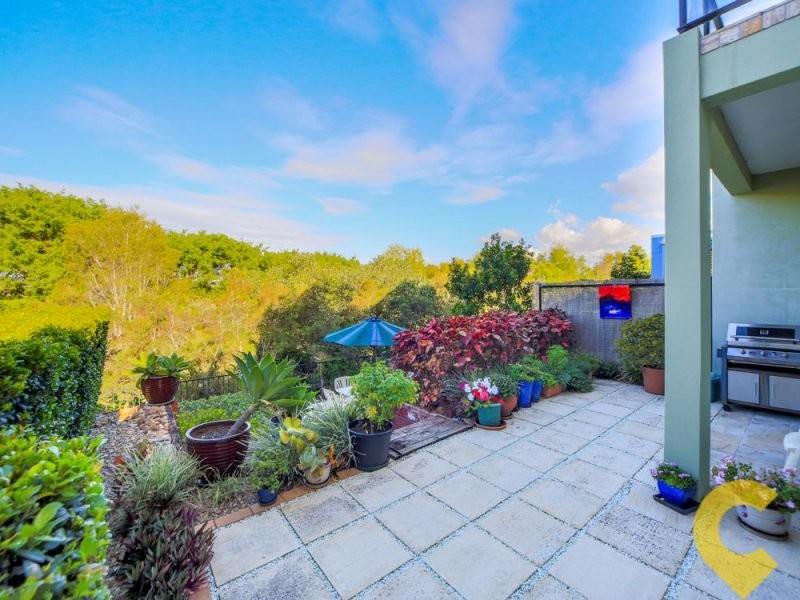 2002/1 The Vistas Drive, Carrara QLD 4211