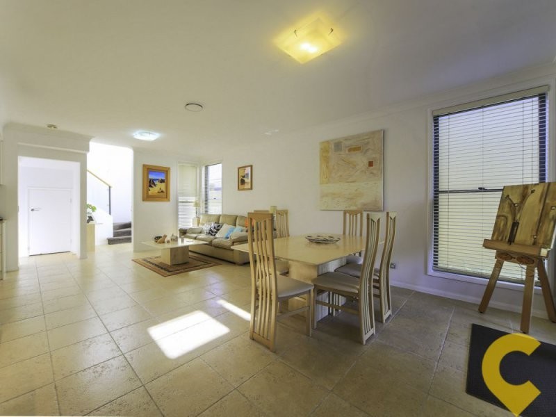 2002/1 The Vistas Drive, Carrara QLD 4211