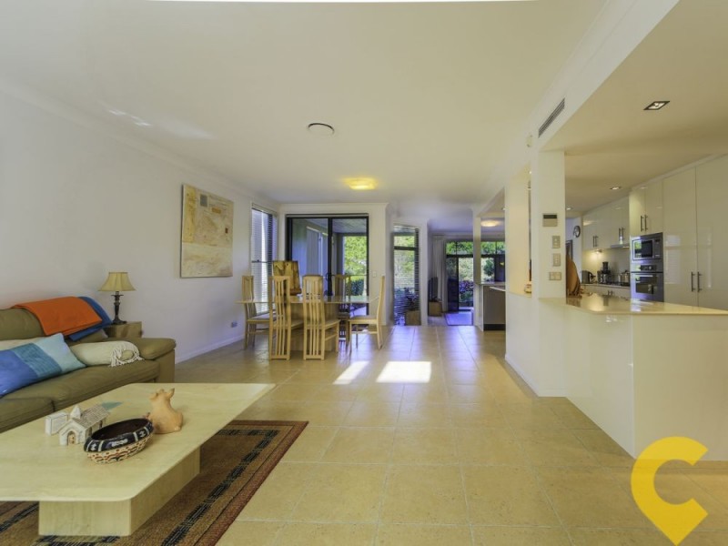 2002/1 The Vistas Drive, Carrara QLD 4211