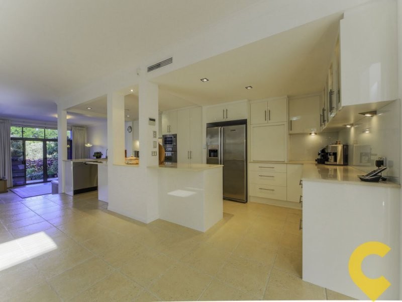 2002/1 The Vistas Drive, Carrara QLD 4211
