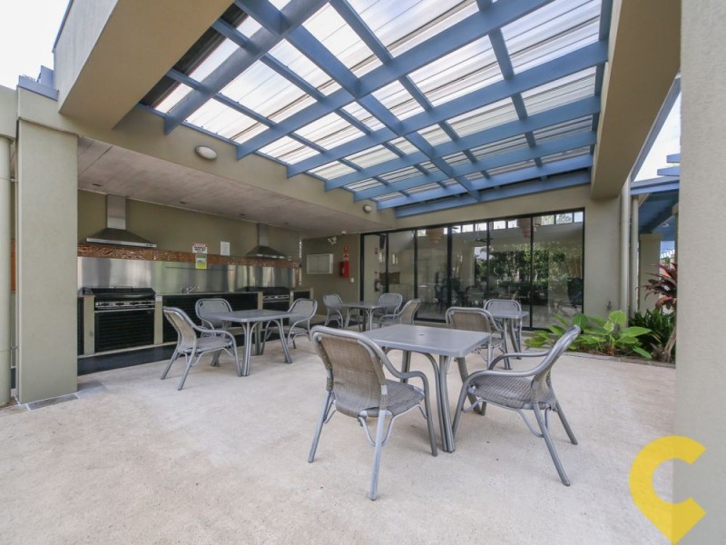 2002/1 The Vistas Drive, Carrara QLD 4211