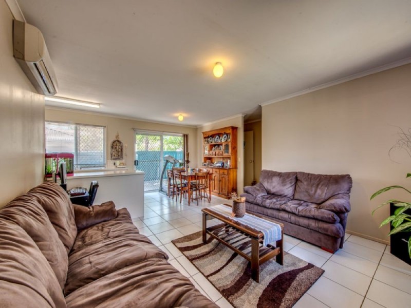 2/7 Broadfoot Drive, Goodna QLD 4300