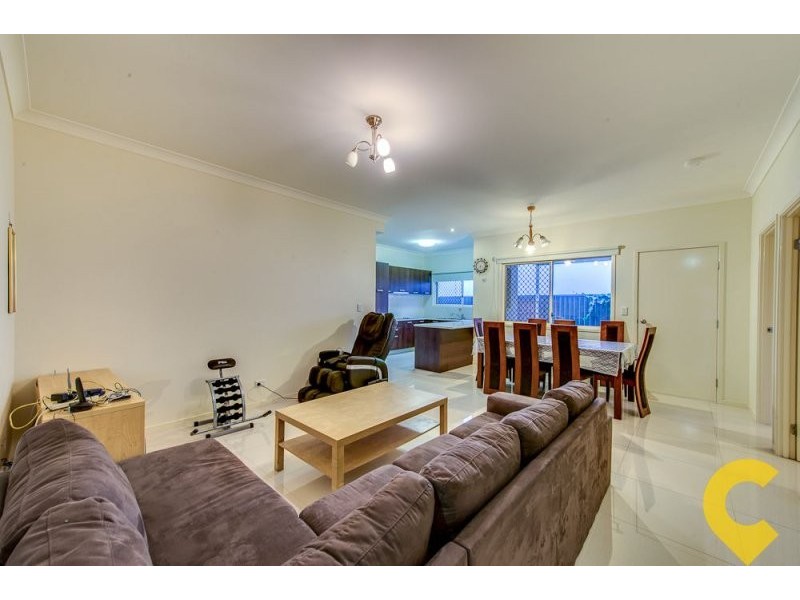 14 Hoop Pine Place, Sunnybank Hills QLD 4109