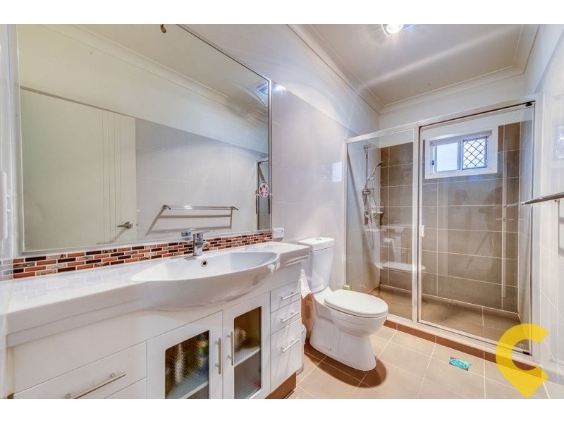 14 Hoop Pine Place, Sunnybank Hills QLD 4109