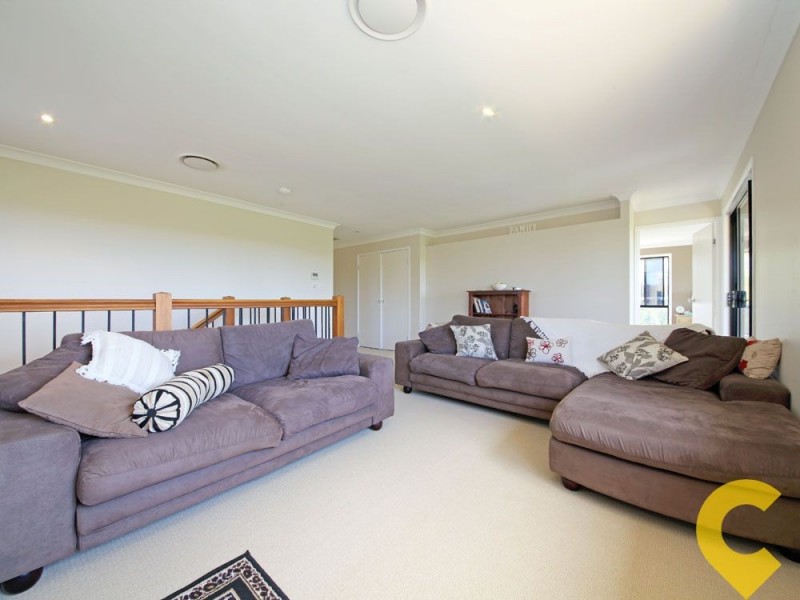 21 Forest Road, Cashmere QLD 4500