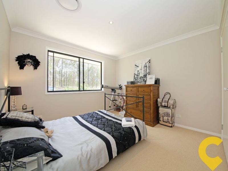 21 Forest Road, Cashmere QLD 4500