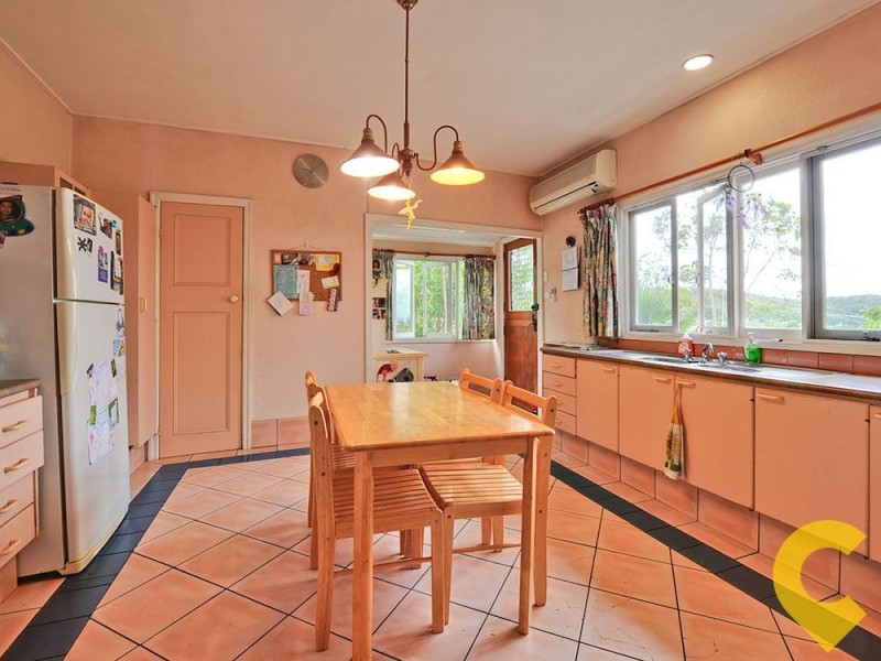 51 Dennis Road, Springwood QLD 4127
