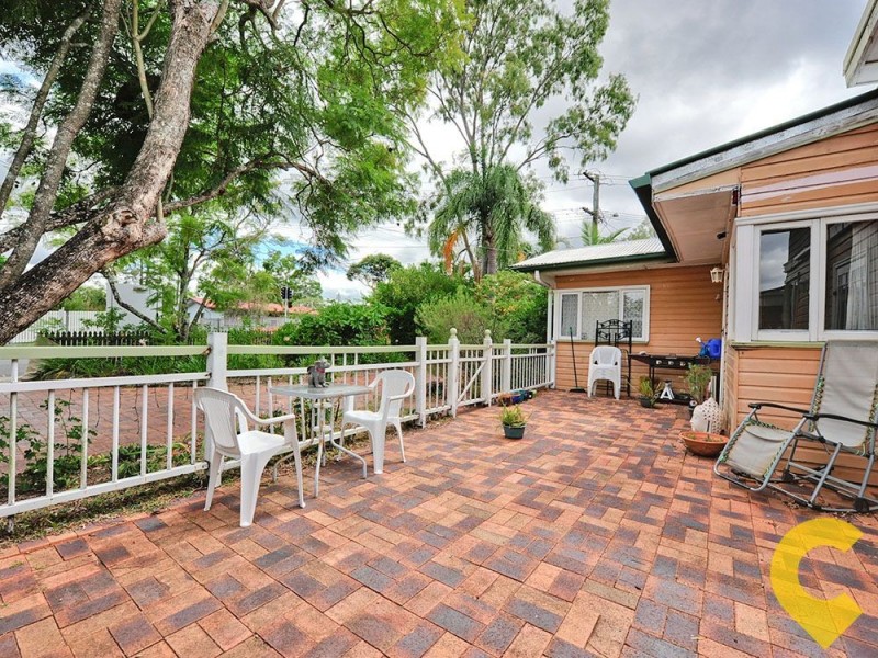 51 Dennis Road, Springwood QLD 4127