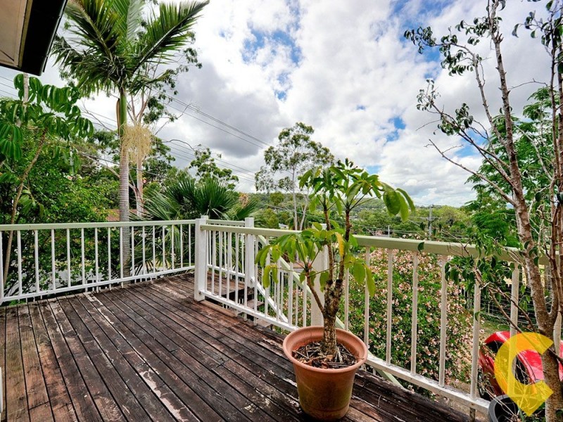 51 Dennis Road, Springwood QLD 4127