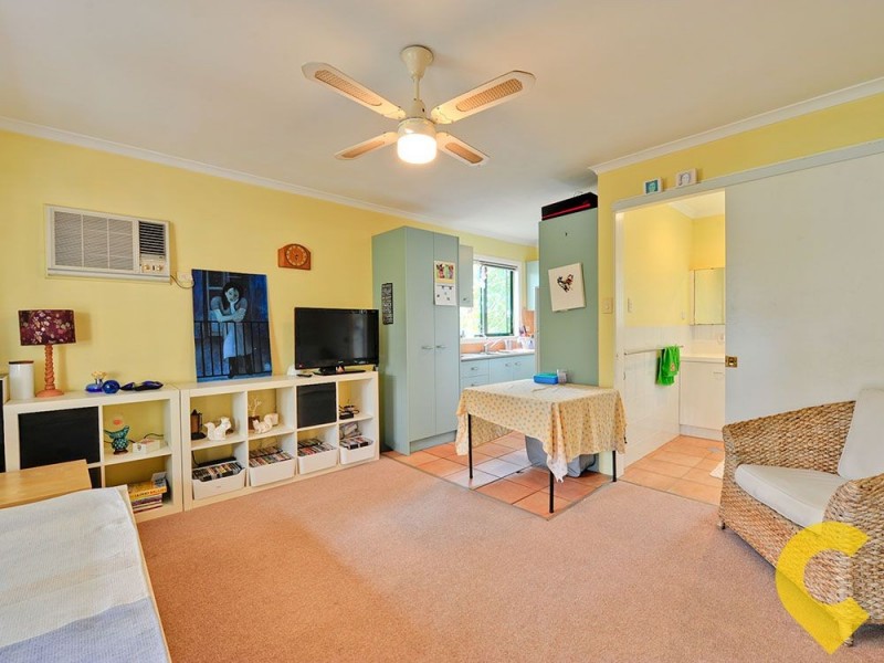 51 Dennis Road, Springwood QLD 4127