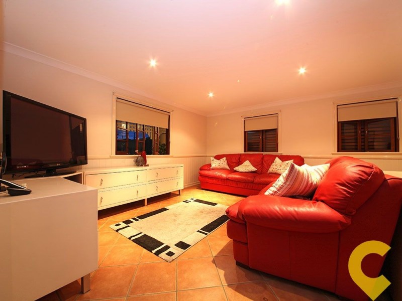 15 Chigwell Street, Wavell Heights QLD 4012