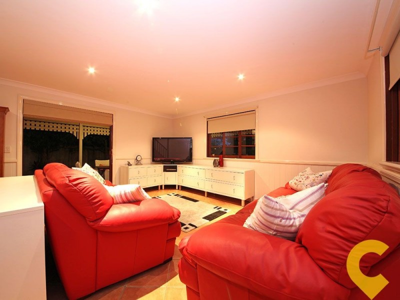 15 Chigwell Street, Wavell Heights QLD 4012