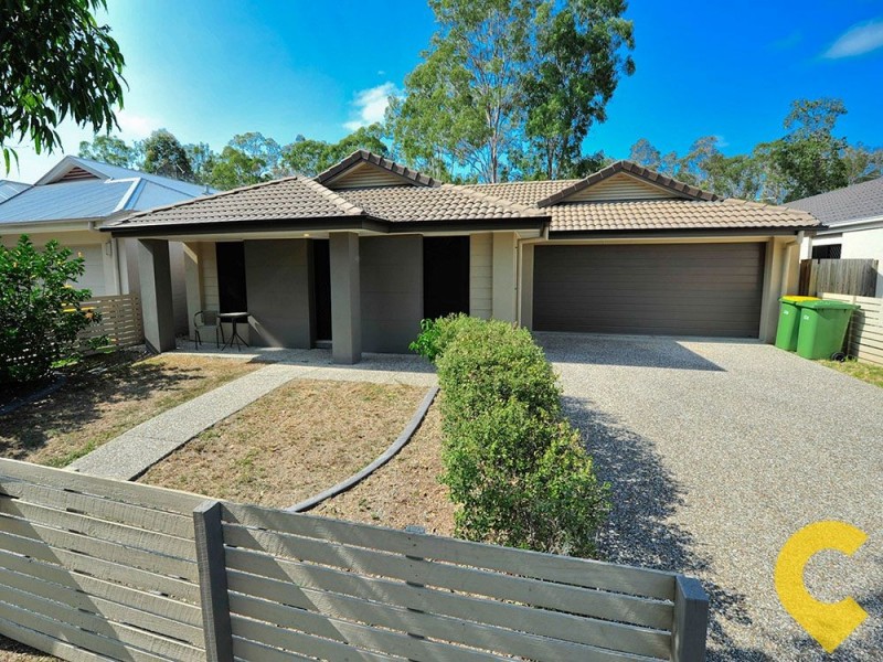 8 Sanctuary Parkway, Waterford QLD 4133