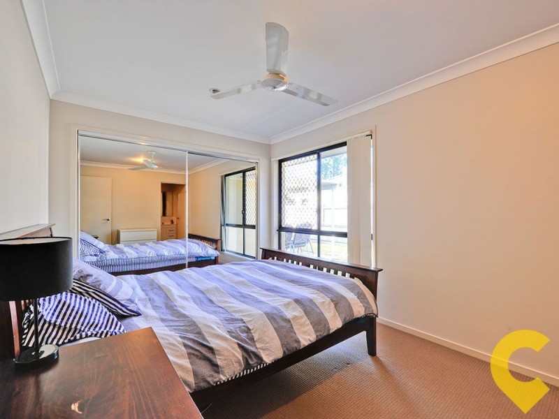 8 Sanctuary Parkway, Waterford QLD 4133