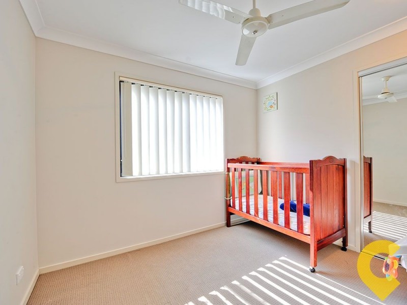 8 Sanctuary Parkway, Waterford QLD 4133