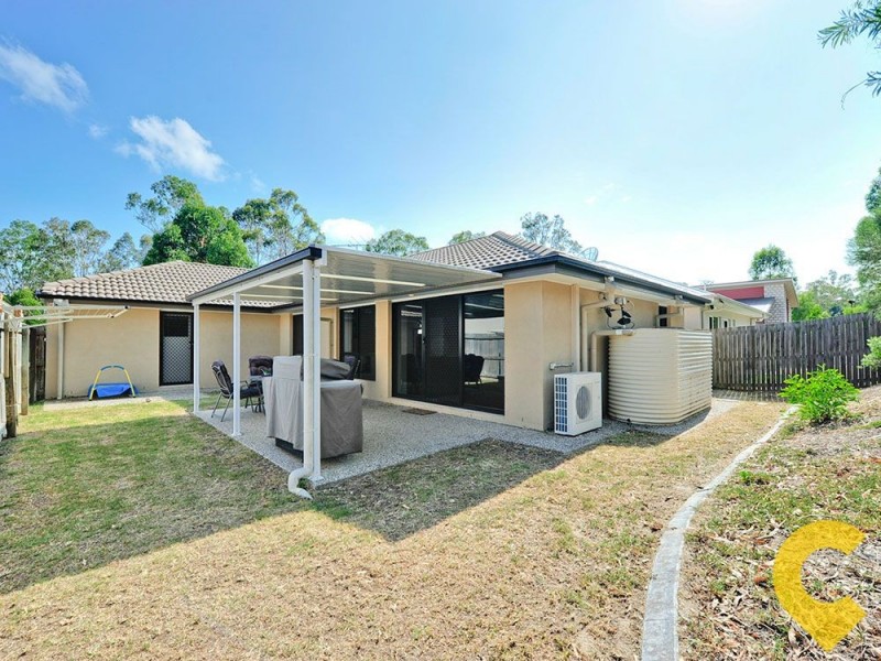 8 Sanctuary Parkway, Waterford QLD 4133