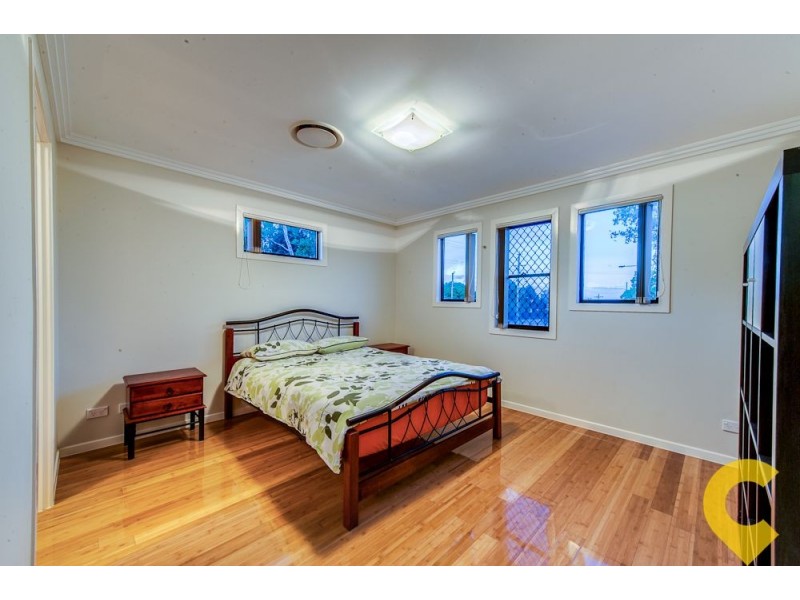 18 Hoop Pine Place, Sunnybank Hills QLD 4109